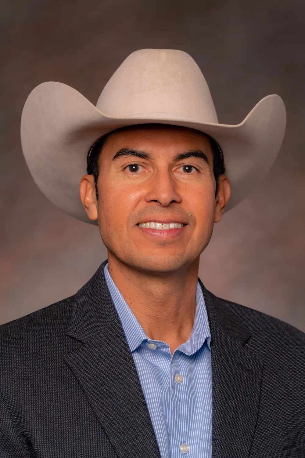 Dr. Fidel Hernández